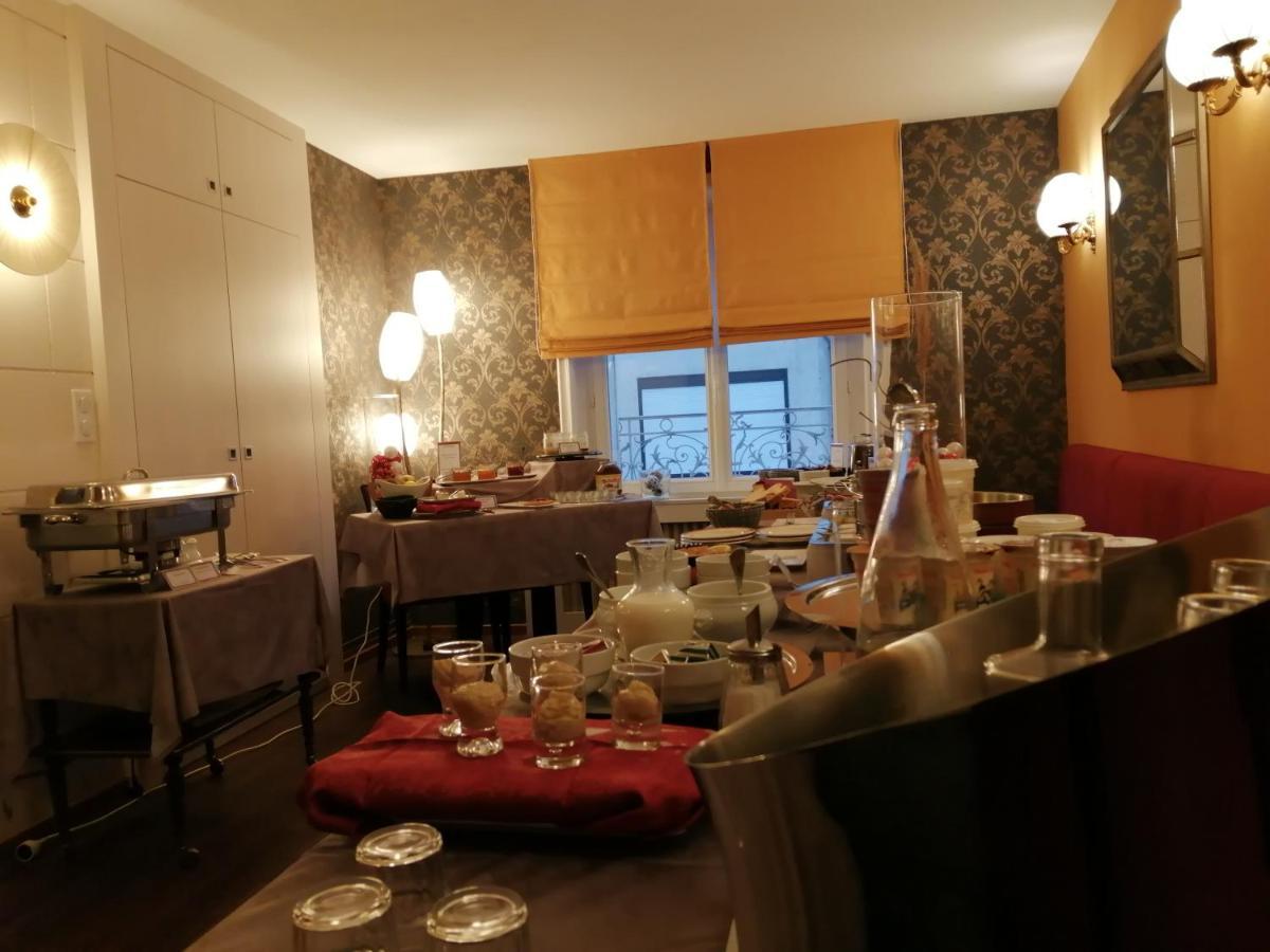 Logis Hotel La Breche - Restaurant Berthelot Амбоаз Екстериор снимка