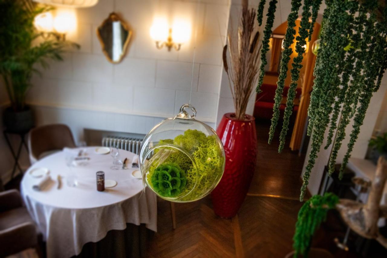 Logis Hotel La Breche - Restaurant Berthelot Амбоаз Екстериор снимка